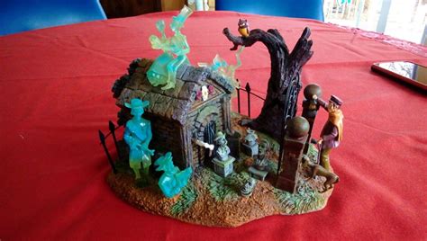 Disney HAUNTED MANSION GRAVEYARD #28182 w/ box Lights Up RARE ...