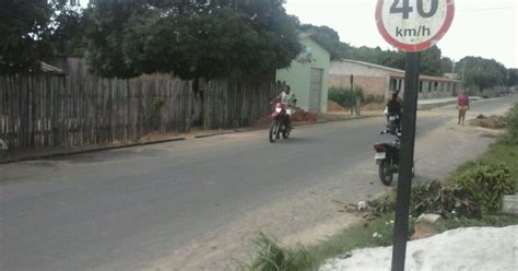 G1 Motos batem de frente e uma pessoa morre em Oriximiná PA