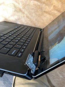 Reparación Bisagras de Laptop Quito Pantalla Base Arreglo laptops