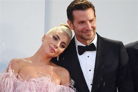 Lady Gaga Et Bradley Cooper Amoureux Sur Le Tournage De A Star Is Born