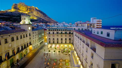 Vacation Homes near Alicante Town Hall, Alicante City Centre: House ...