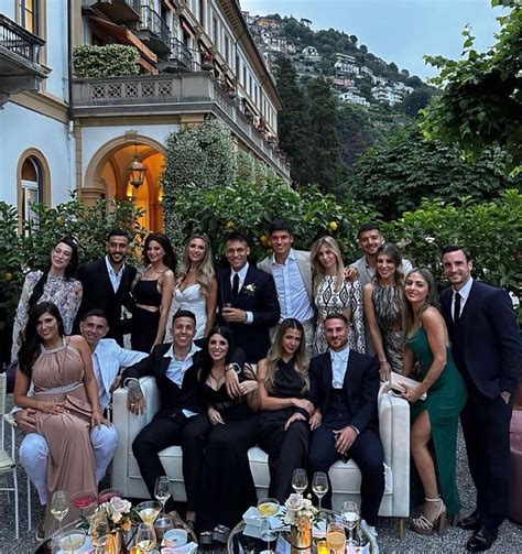 Alexis Mac Allister presentó oficialmente a su nueva novia en la boda