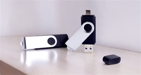phone storage  usb flash drives