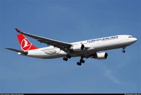 TC LNE Turkish Airlines Airbus A330 303 Photo By Suparat Chairatprasert