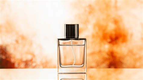 Best Perfume Layering Combinations Create Your Unique Scent Like This