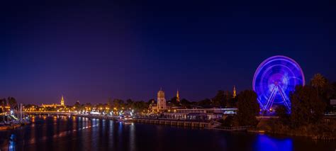 Premium Photo Long Exposure Night View Of The City Of Seville