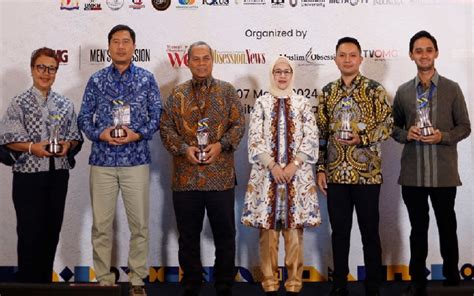 FIFGROUP Raih Penghargaan Mitra UMKM Dalam Gelaran UMKM Summit 2024