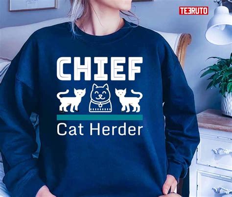 Chief Cat Herder Unisex T-Shirt - Teeruto