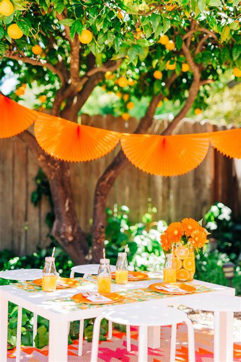 Orange Party Decor