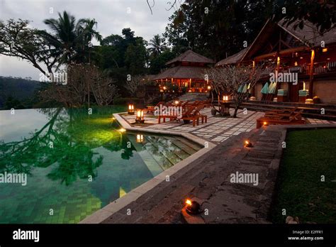 Indonesia, Bali, Ubud, Hotel Amandari, pool Stock Photo - Alamy