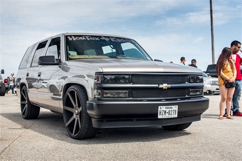 Custom 2004 Chevy Tahoe | Images, Mods, Photos, Upgrades — CARiD.com ...