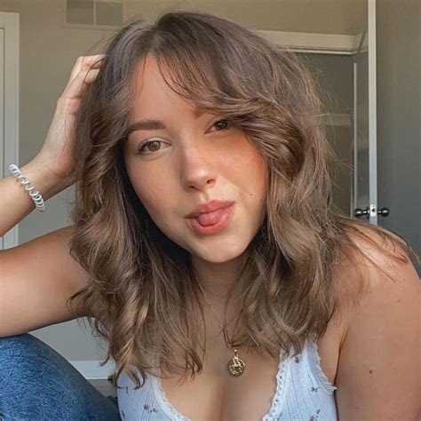 Pineapplebrat's Amazon Page