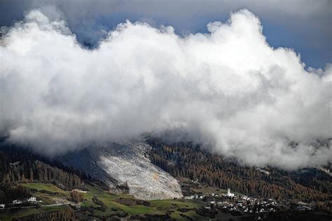 Brienz Erdrutsch Risiko Schweizer Dorf Wird Erneut Evakuiert S Dkurier