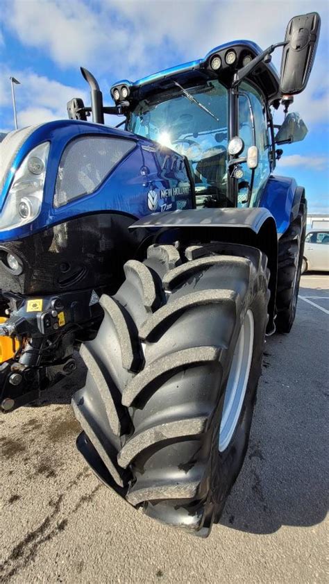 New Holland T7 225 AutoCommand Traktorer Lantbruk Begagnade Maskiner