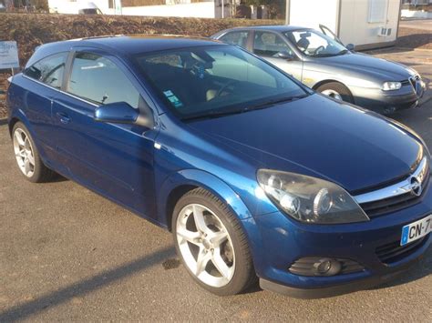 Troc Echange Opel Astra GTC 1 9 CDTi Cosmos Sur France Troc