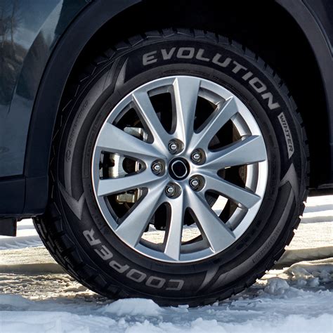 Cooper Evolution Winter 23555r17 99h Winter Tire