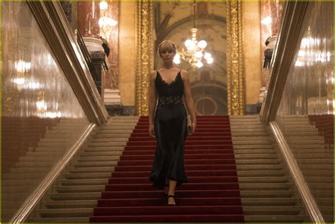 Jennifer Lawrences Red Sparrow Gets Brand New Trailer Watch Now Photo 4010960 Charlotte