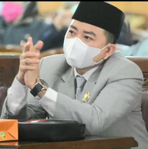 Didemo Mahasiswa Uin Komisi V Dprd Sumsel Tetap Bela Korban