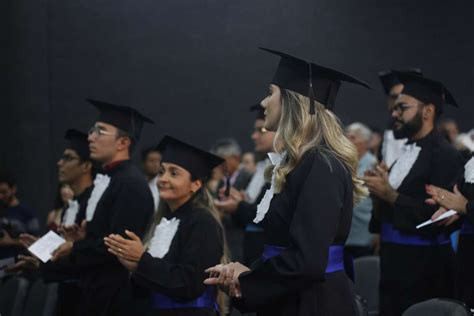 Uece realiza cerimônias de Colação de Grau Especial e fecha o ciclo