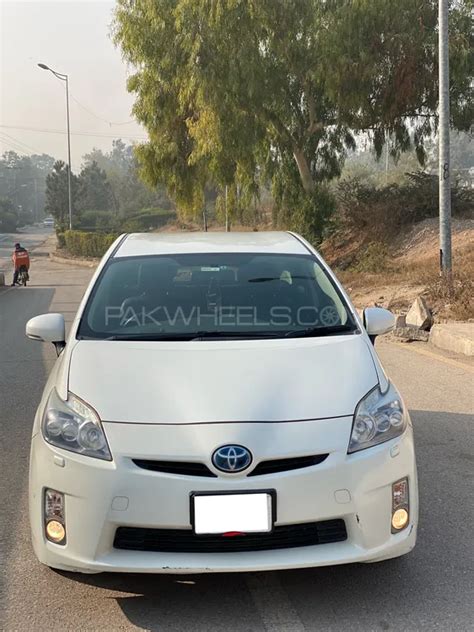 Toyota Prius G Touring Selection Leather Package 18 2010 For Sale In Islamabad Pakwheels