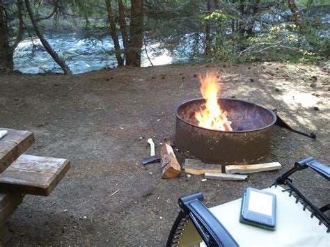 My favorite camping spot on the Rogue River ,Southern Oregon. Farewell ...