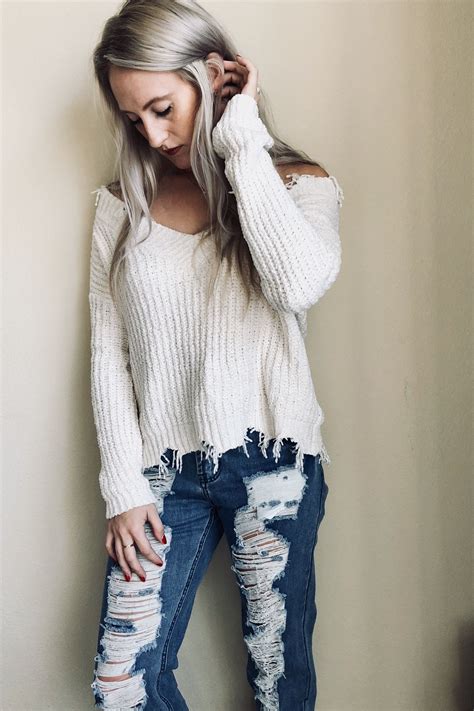 Torn Off The Shoulder Sweater Get This Awesome Fall Look Now