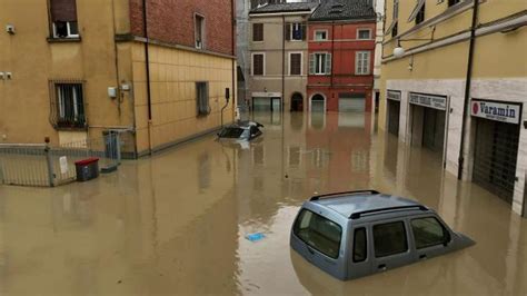 Maltempo Esondazioni In Romagna Morti E Dispersi Le News Di Oggi