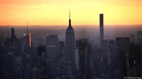 ′One WTC′ observation deck opens to the public | News | DW | 29.05.2015