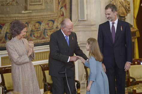 Photo Le Roi Juan Carlos Ier Fier De Sa Petite Fille Le Roi Felipe