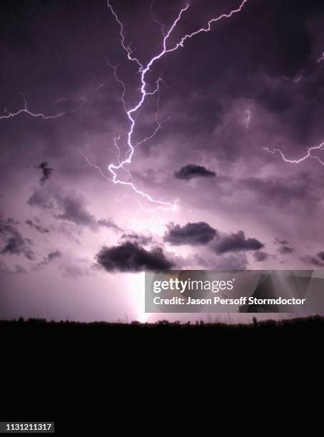 Anvil Cloud Photos and Premium High Res Pictures - Getty Images