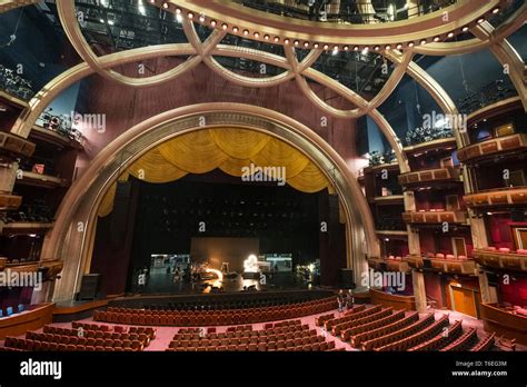 Dolby Theatre Hollywood Ca - Debora Milke