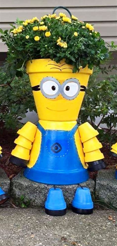 Minion Terra Cotta Pots How To Make Minions Out Of Flower Pots Painted Flower Pots Flower