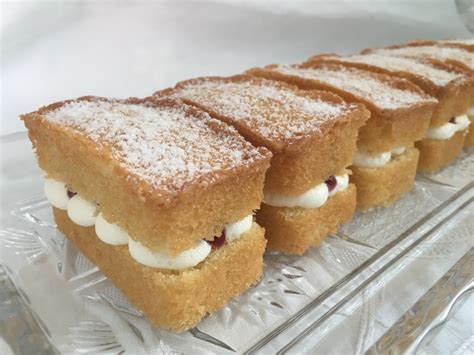 Ajs Classic Cakes Victoria Sponge Fingers