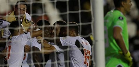 Vasco Goleia Jorge Wilstermann E Se Aproxima Dos Grupos Da Libertadores