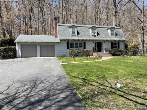 Kinnelon, NJ Real Estate - Kinnelon Homes for Sale | realtor.com®