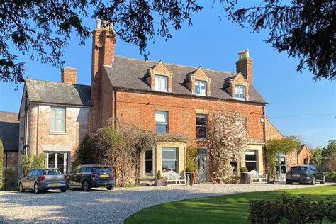 Luddington Manor RP Architecture