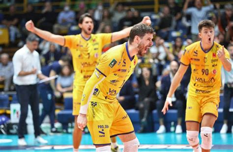 Volley News On Twitter Modena Vince La Battaglia Al Palapanini