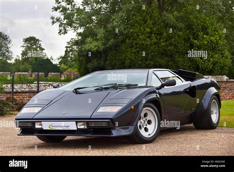 Lamborghini Countach Quattrovalvole Gallery Off