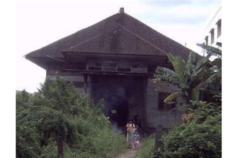 Rumah Adat Kalimantan Selatan