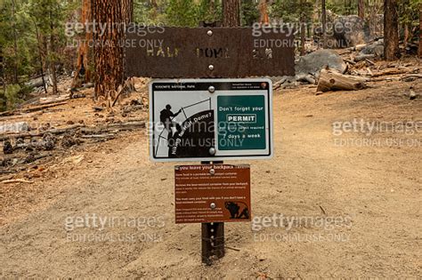 Half Dome Trail Sign 이미지 1466699020 게티이미지뱅크