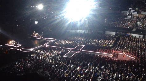 Madonna Punishes Her Own Dancer Rebel Heart Tour Palacio De Los