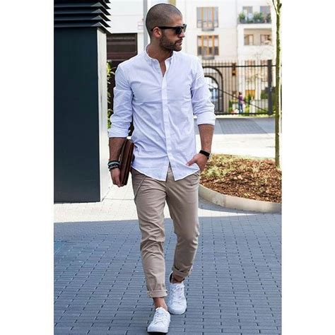 Como Combinar Un Pantalón De Lino Beige Hombre Moda y Estilo