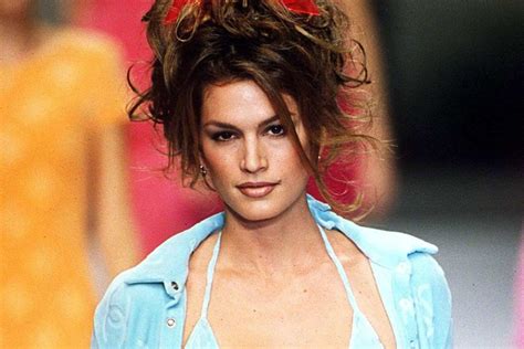 Cindy Crawford Is ‘suited Up For Summer’ In Epic Throwback Swimsuit Video