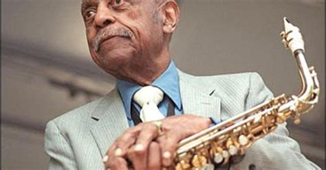 Jazz Legend Benny Carter Dies Cbs News