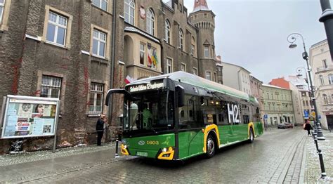 Solaris Suministrar Autobuses De Hidr Geno A Wa Brzych Y