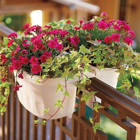 12+ Wonderfull Balcony Flower Boxes