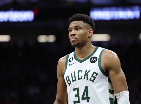 Giannis Antetokounmpo Gets Real On Potentially Winning The Mvp Award Fadeaway World