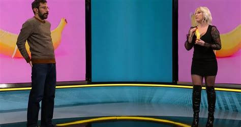 European Sex Championship Winner Hosts Sex Education Show As She Puts Condoms On Bananas Daily