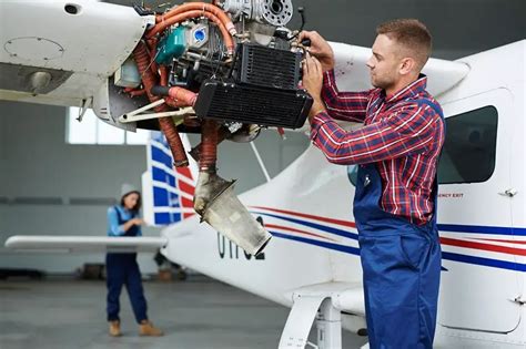 Aircraft Mechanics Career Everything You Need To Know In One Min