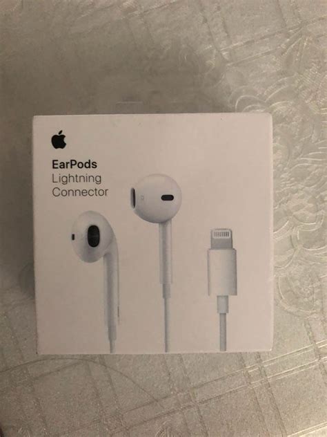 Bnib Original Apple Earpiece Audio Earphones On Carousell